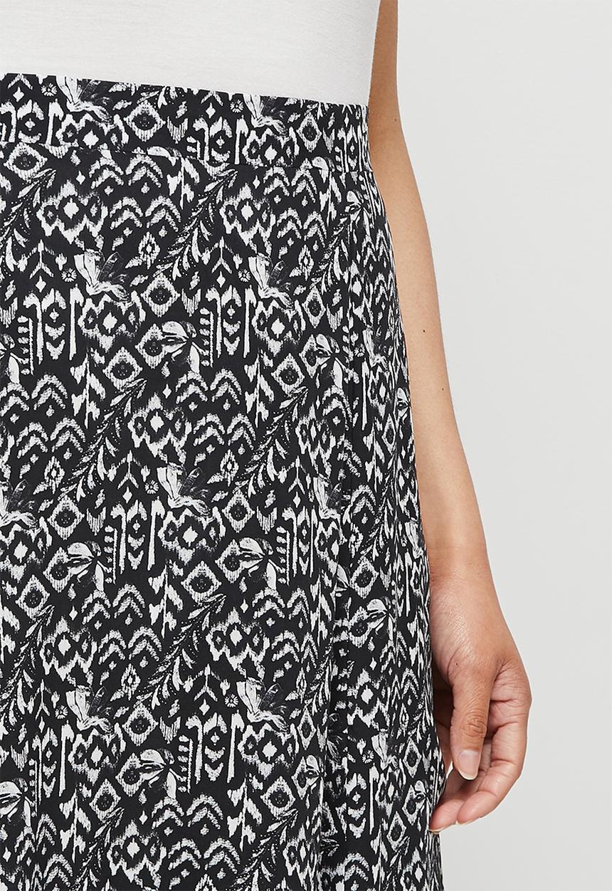 edit - Pull on slit maxi skirt - tropical ikat black