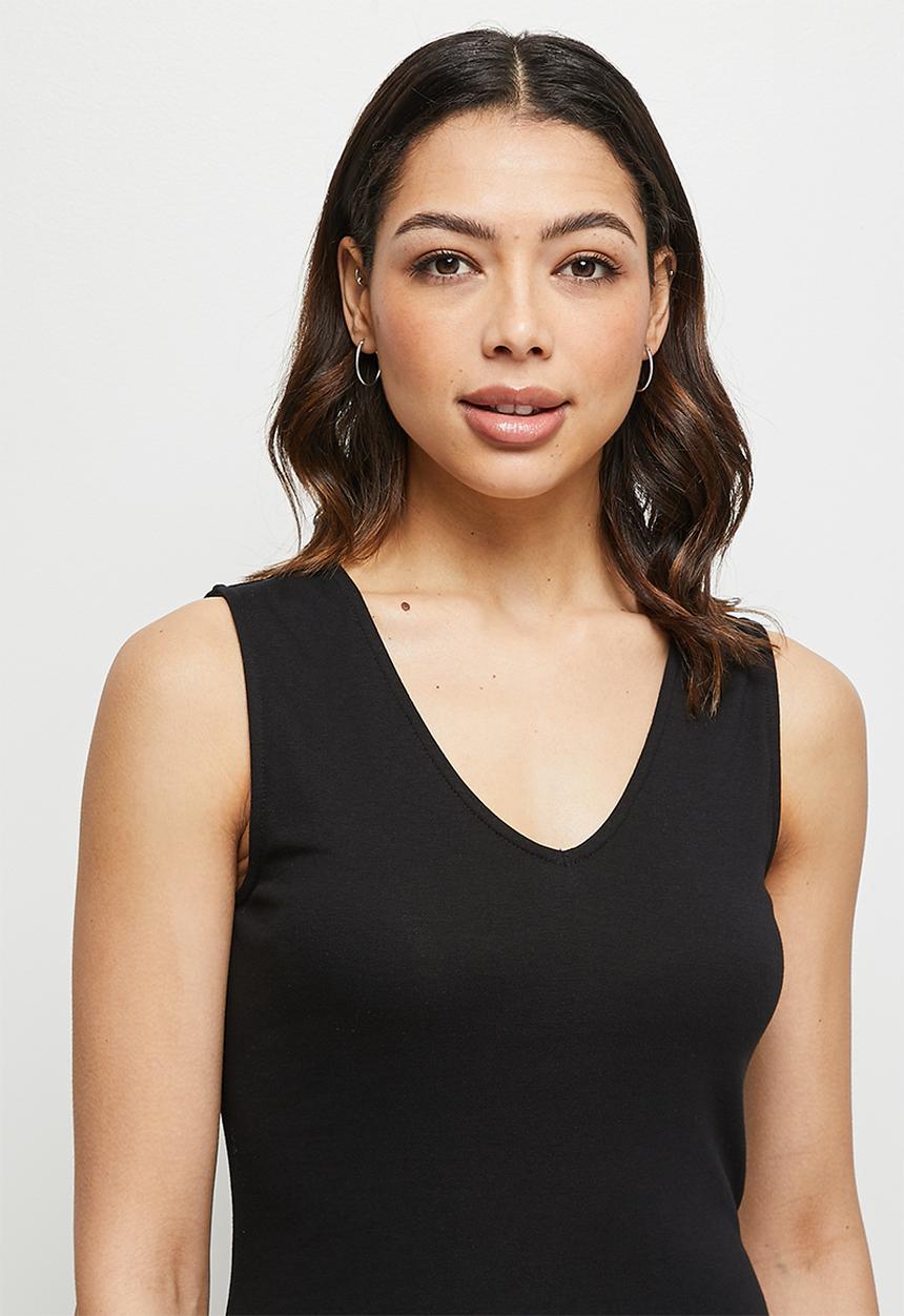 edit - V-neck heavy knit column dress - black