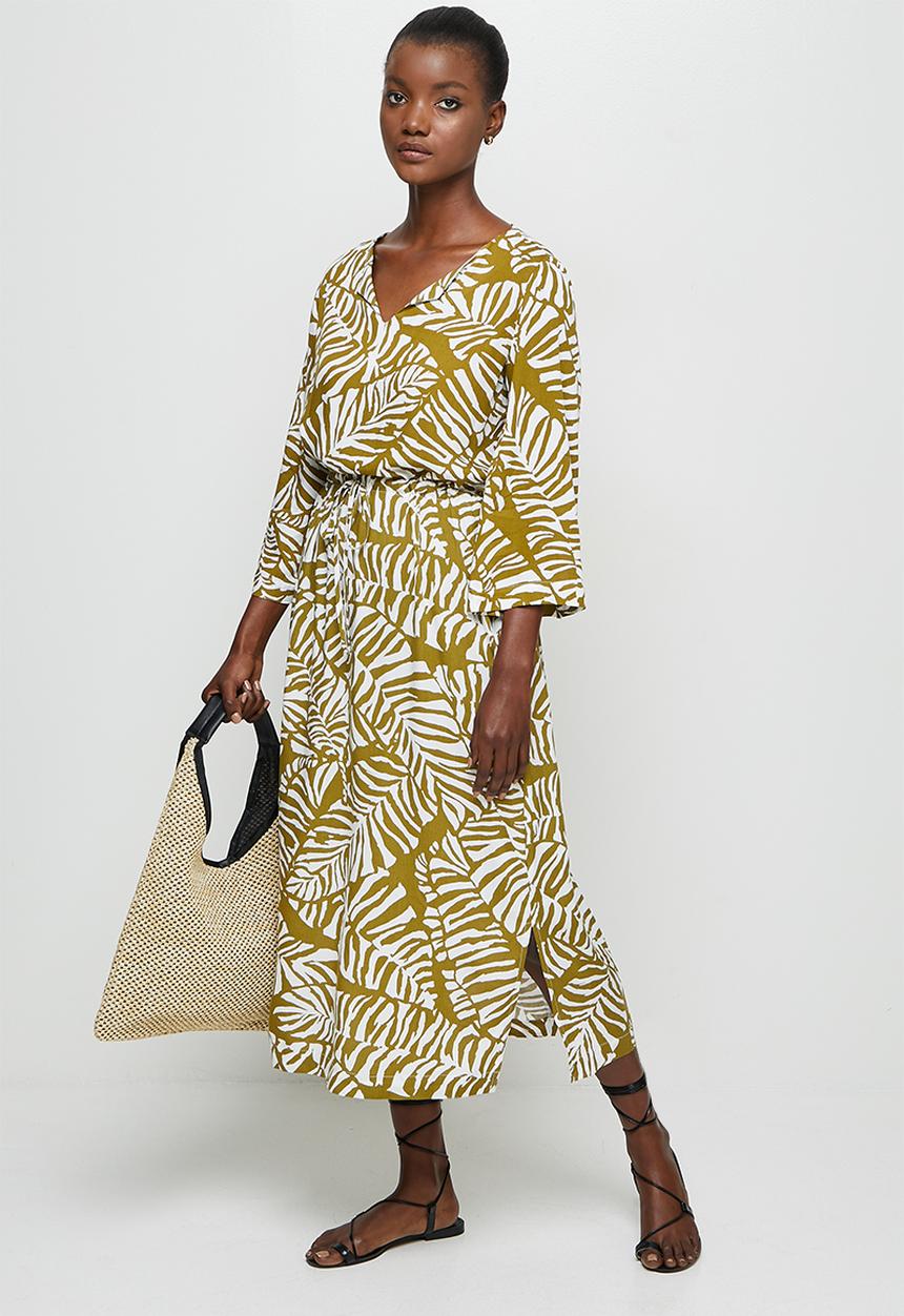 edit - Wide sleeve notch neck midi dress - olive palm print