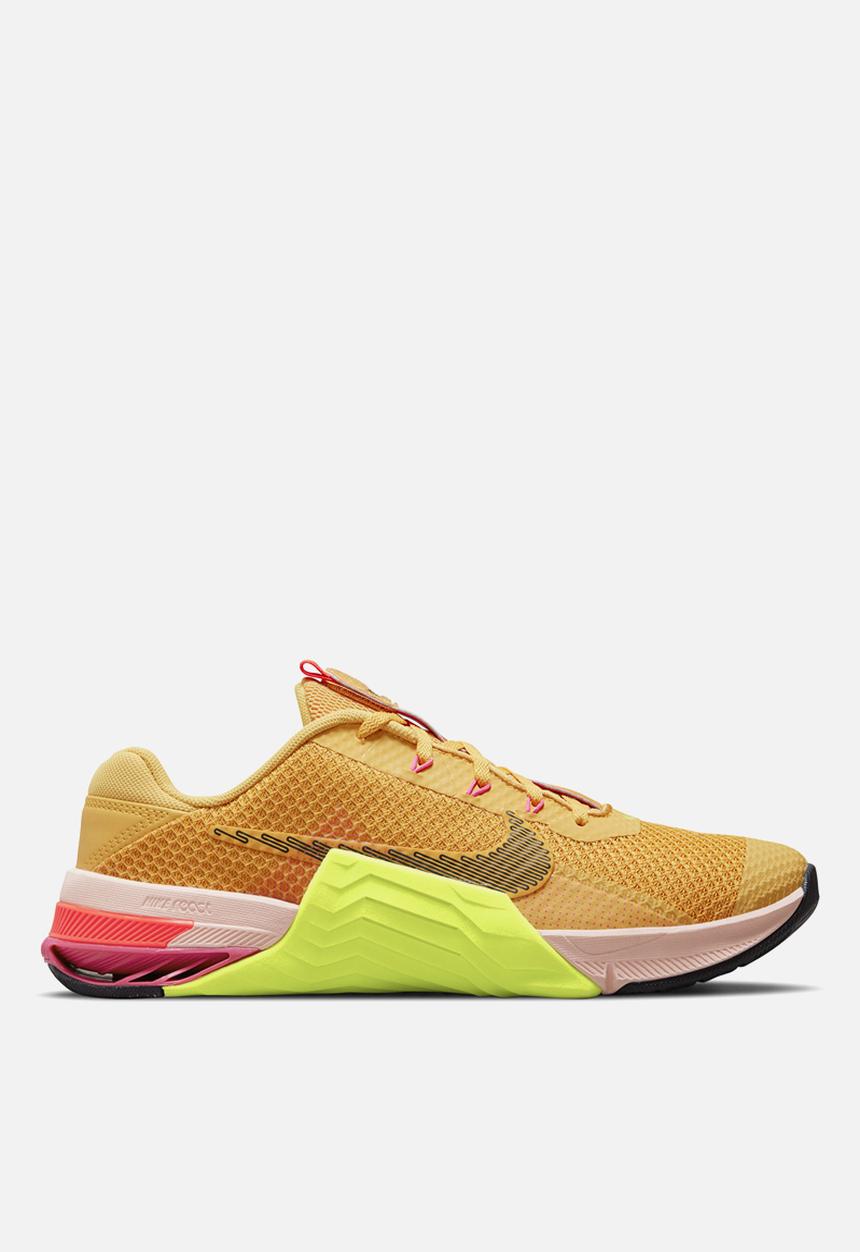 Nike - Nike metcon 7 x - pollen/black-volt-pale coral