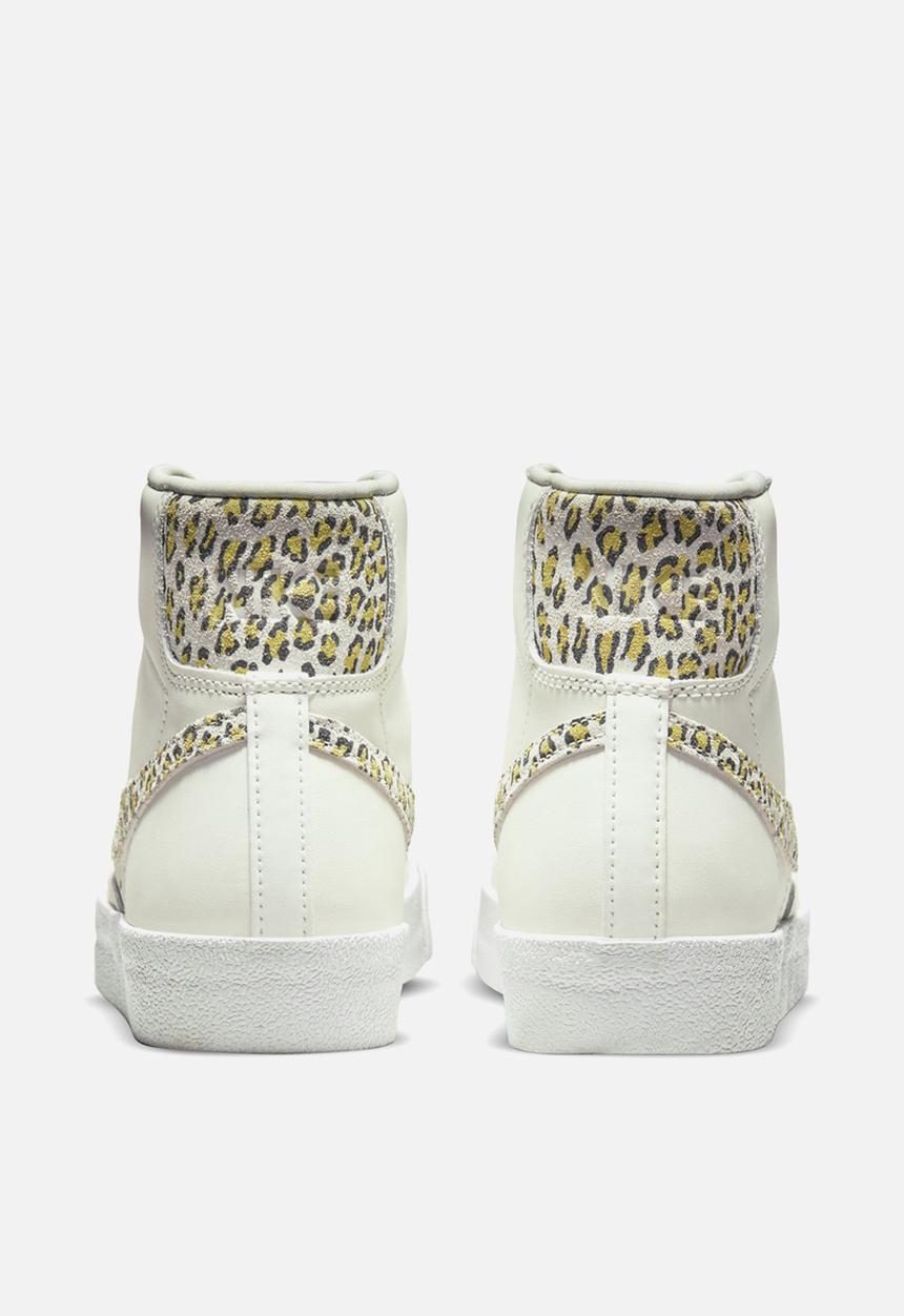 Nike - Blazer mid '77 se - sail/sail-lt lemon twist-black