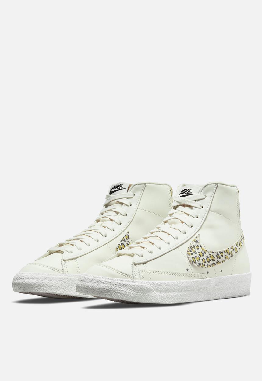 Nike - Blazer mid '77 se - sail/sail-lt lemon twist-black
