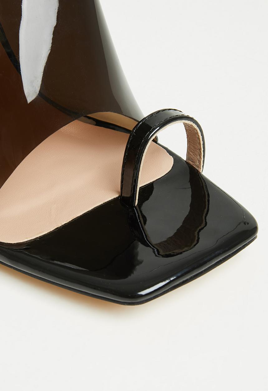 Footwork - Brianne toe post stiletto heel - black