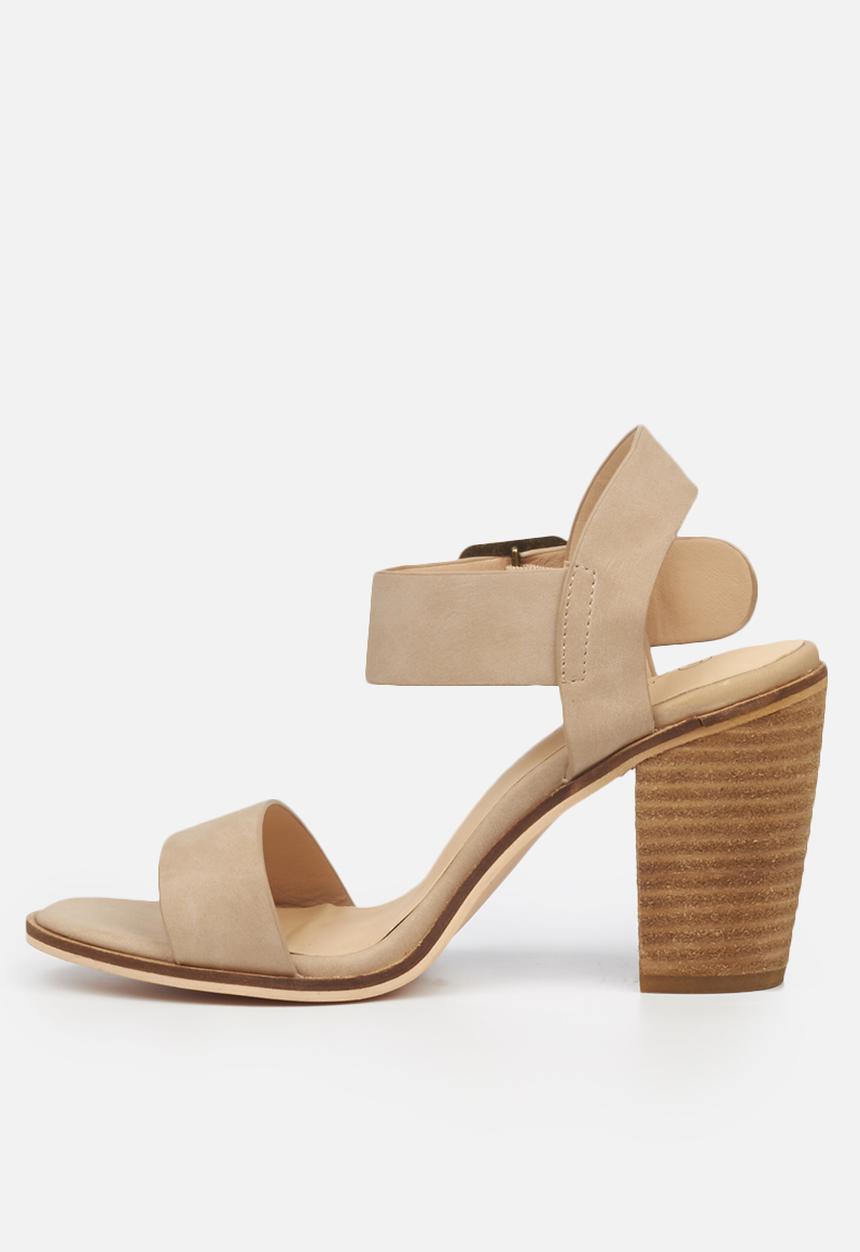 Miss Black - Sophia1 heel - neutral