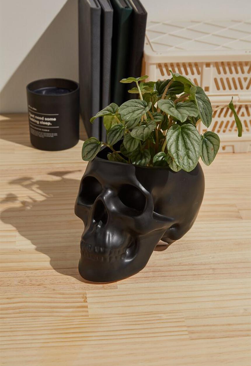 Typo - Shaped planter - matte black