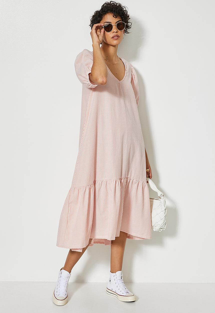 Superbalist - Textured woven babydoll dress with tier - peach & white 