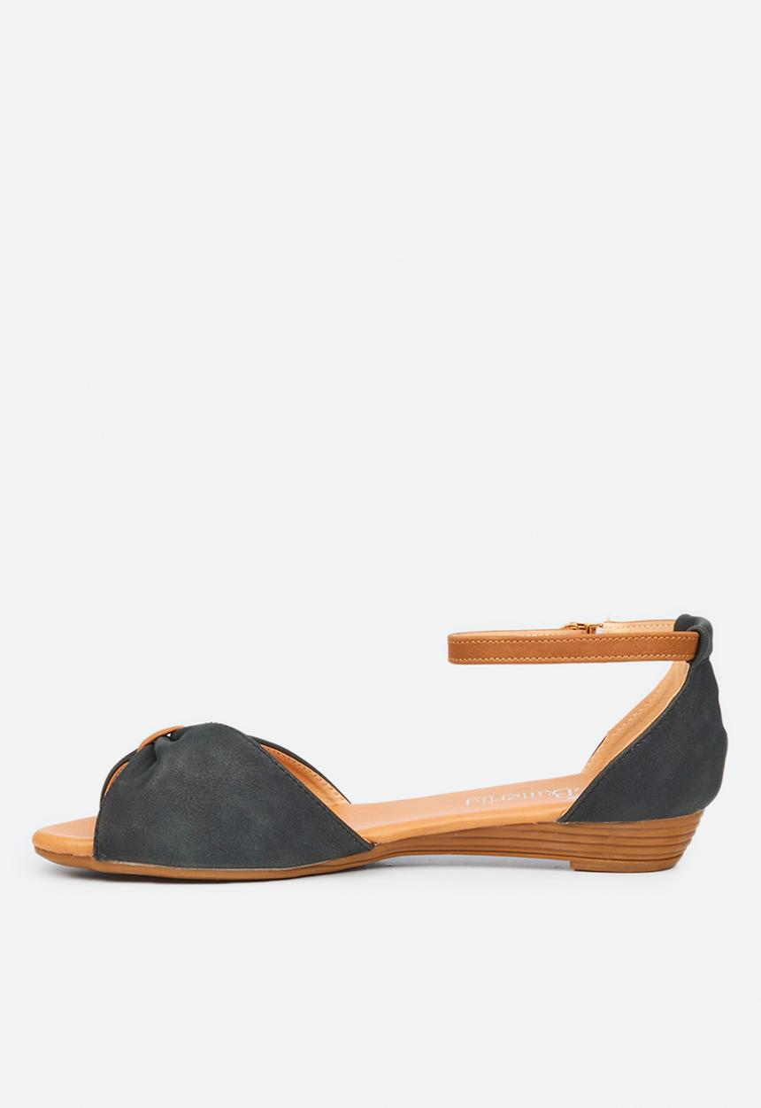 Butterfly Feet - Cardi 3 sandal - black