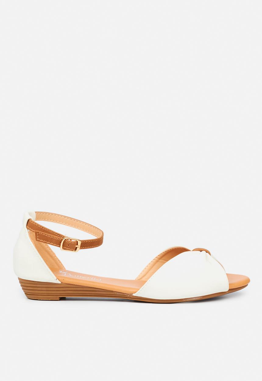 Butterfly Feet - Cardi 3 sandal - white