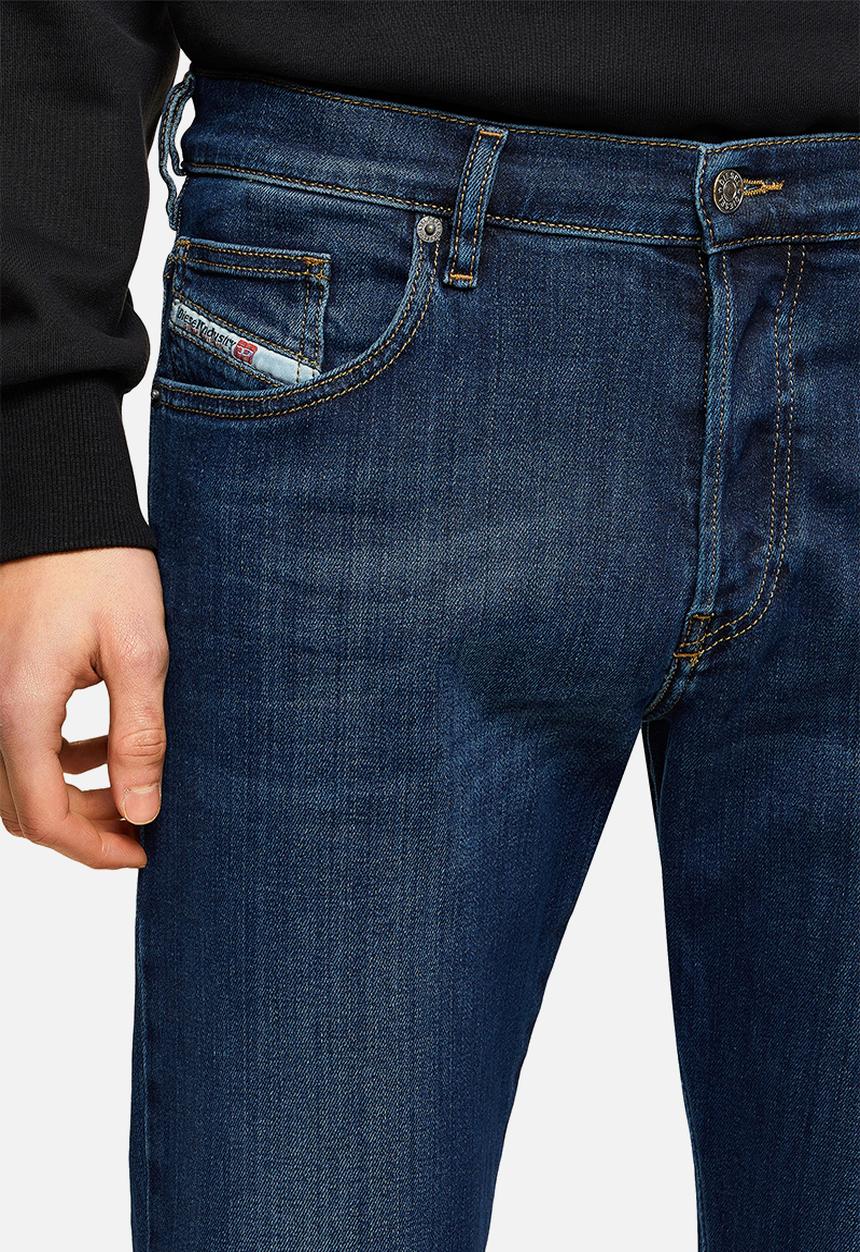 Diesel  - D-yennox tapered jeans - dark wash blue
