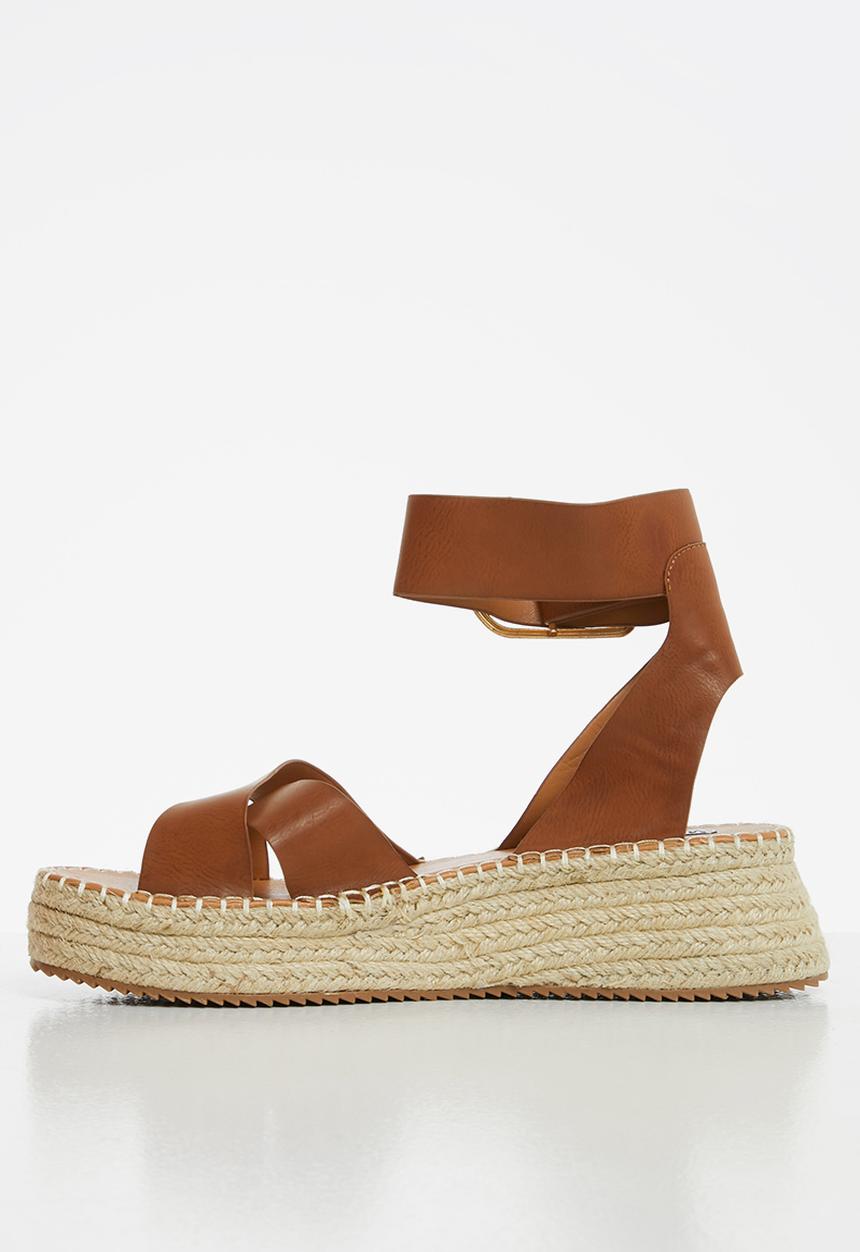Madison® - Dineka big buckle espadrille sandal - tan