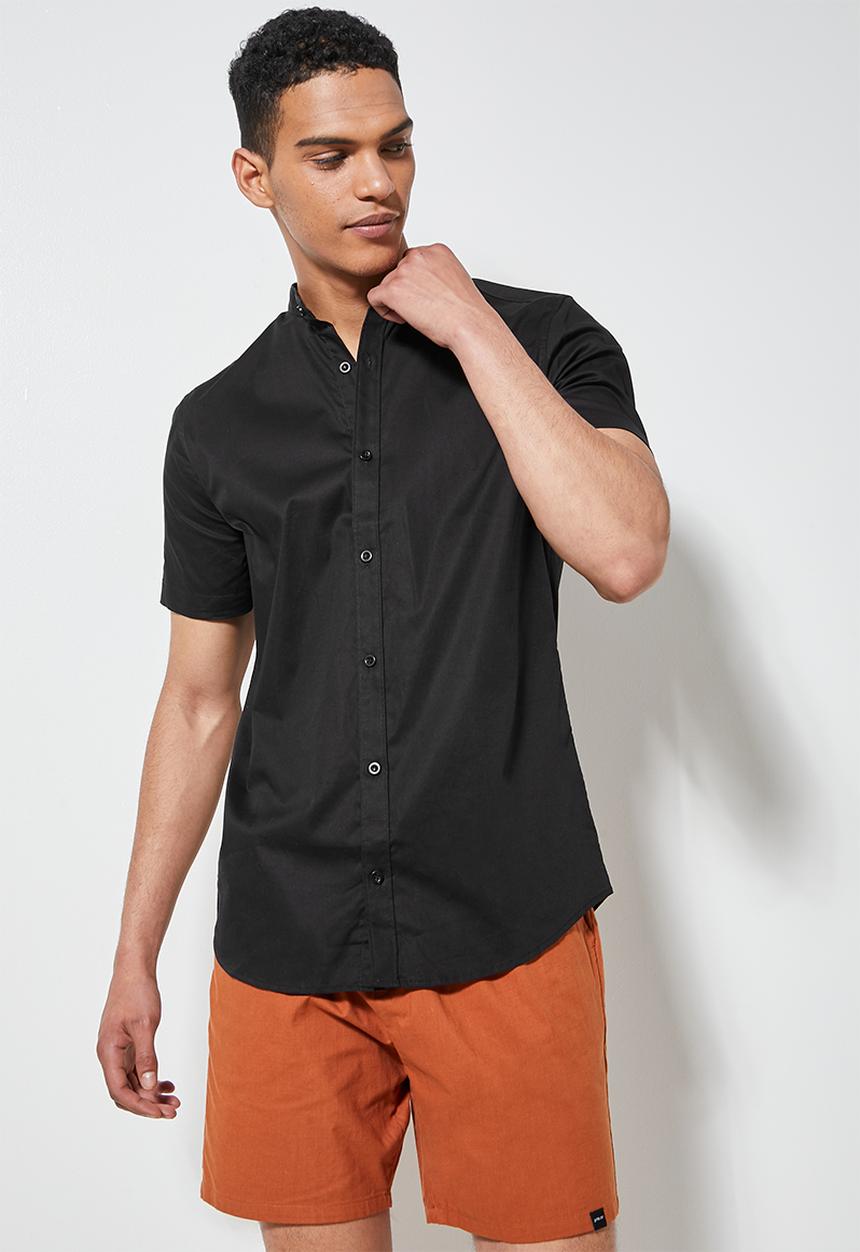 Superbalist - Mandarin slim fit short sleeve shirt - black