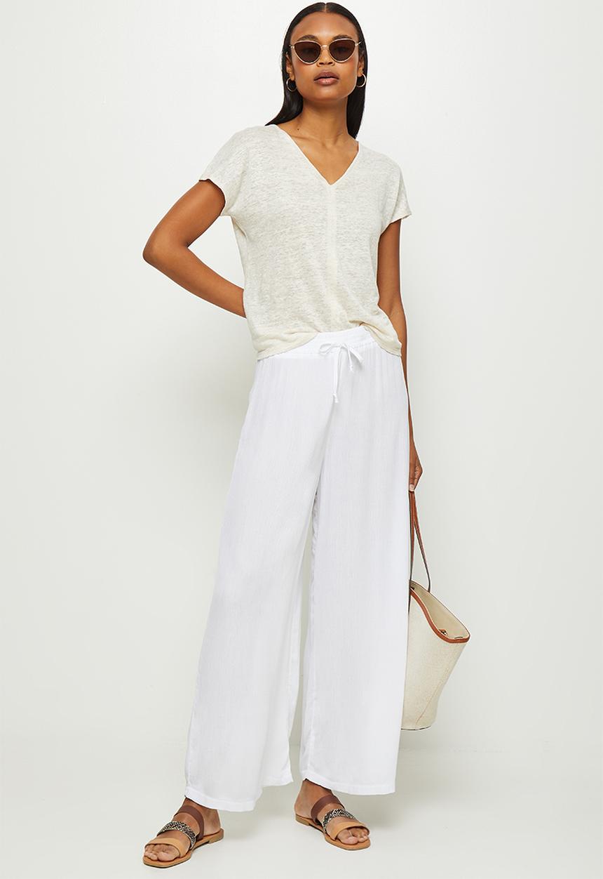 edit - Crinkle slit detail wide leg - white