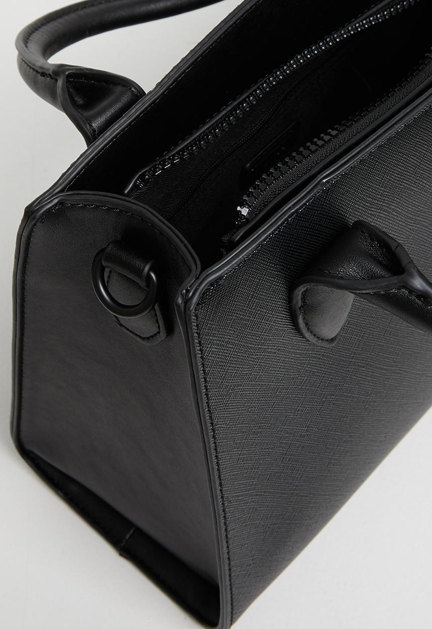Call It Spring - Cadoanad - black