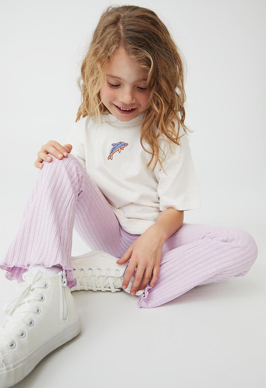 Cotton On - Scout embellished short sleeve tee - vanilla/dolphin embroidery