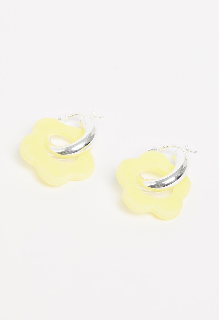 Pina Jewels - Sterling silver hoops daisy earrings - butter yellow