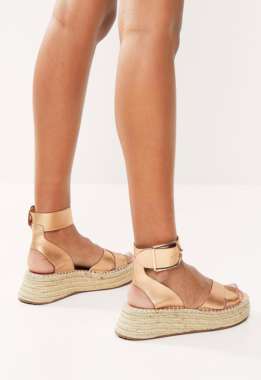 Madison® - Dineka big buckle espadrille sandal - matt rose gold