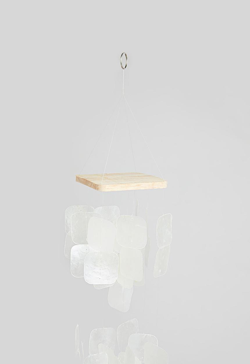 H&S - Shell wind chime - clear