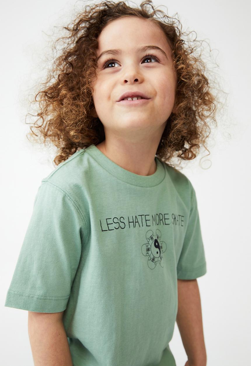 Cotton On - Max skater short sleeve tee - smashed avo/less hate more skate