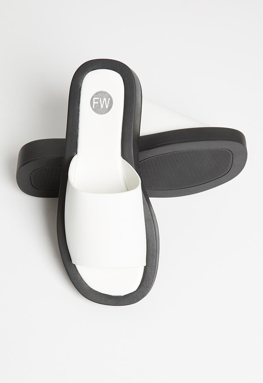 Footwork - Queeny flatform slide - white