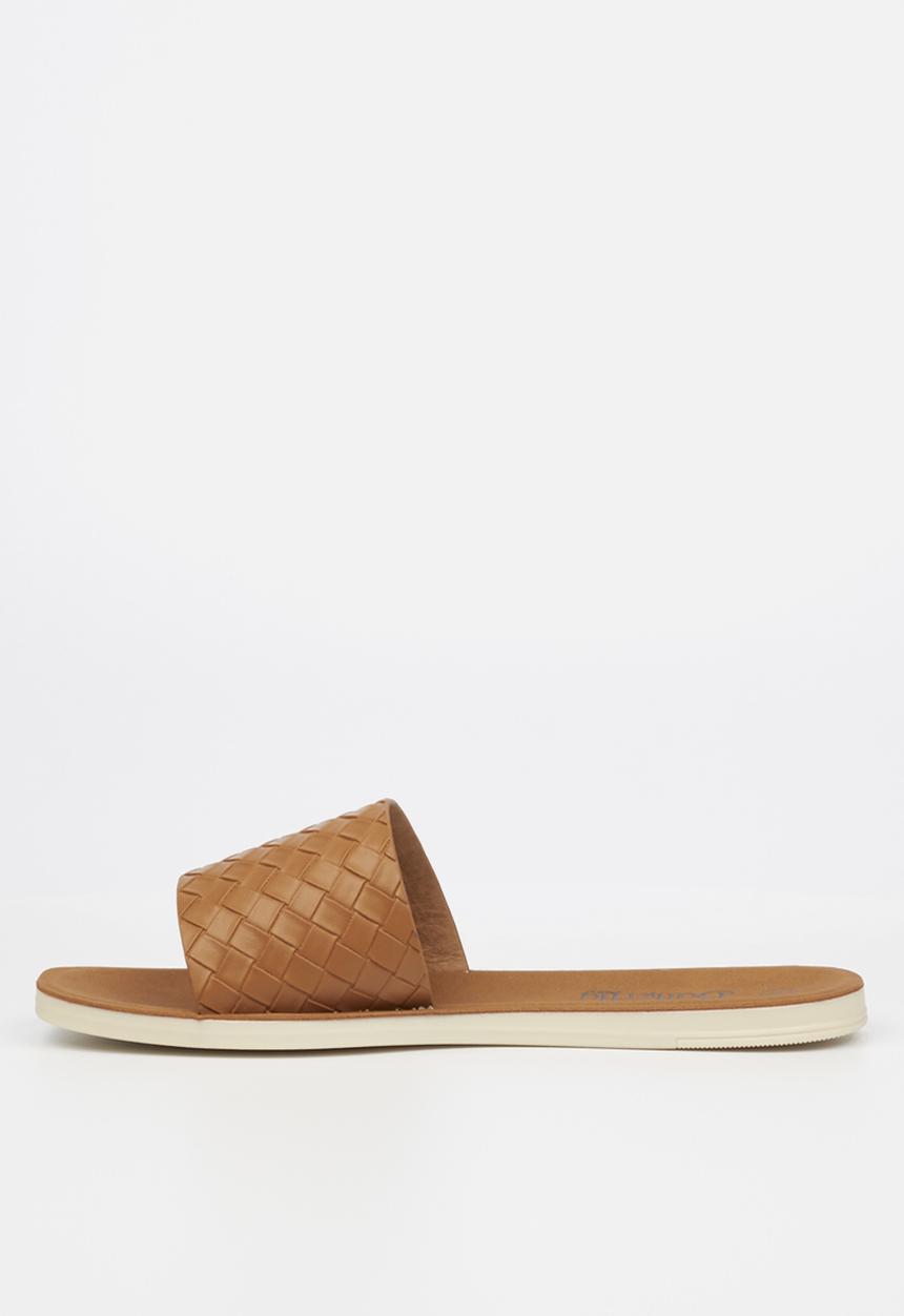 Butterfly Feet - Nadia 1 slide - tan