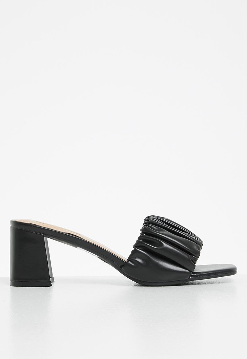Plum - Cocoa ruched block heel mule - black