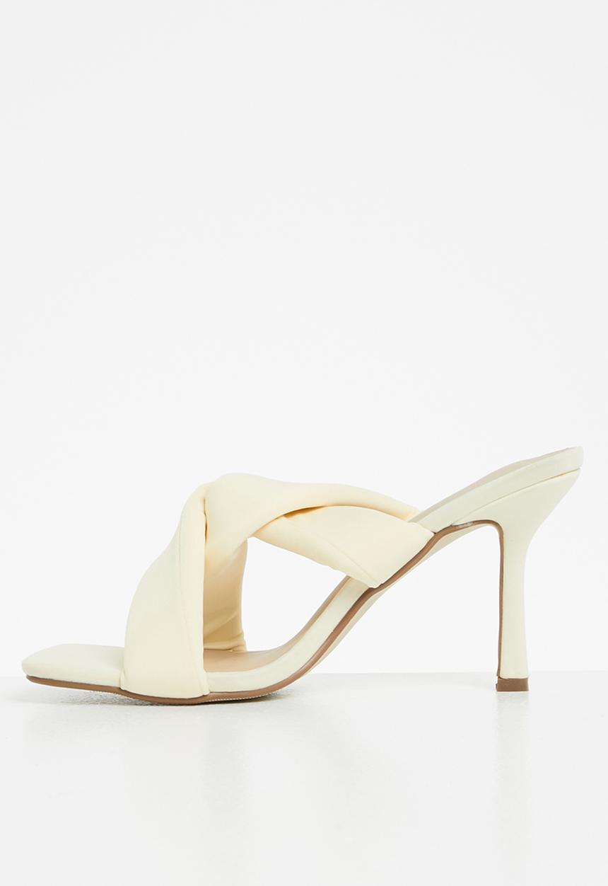 Missguided - Knot square toe heeled sandal - cream