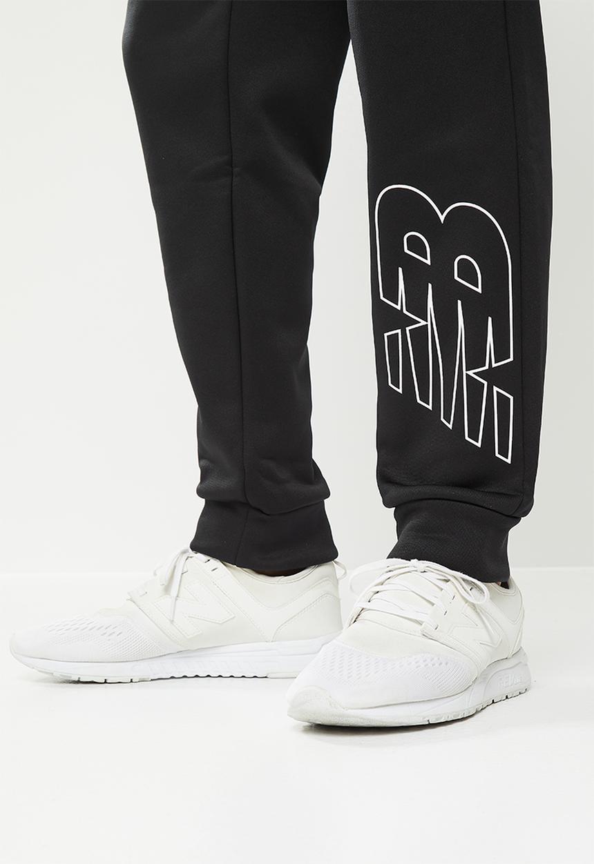 New Balance  - Tenacity fleece pant - black