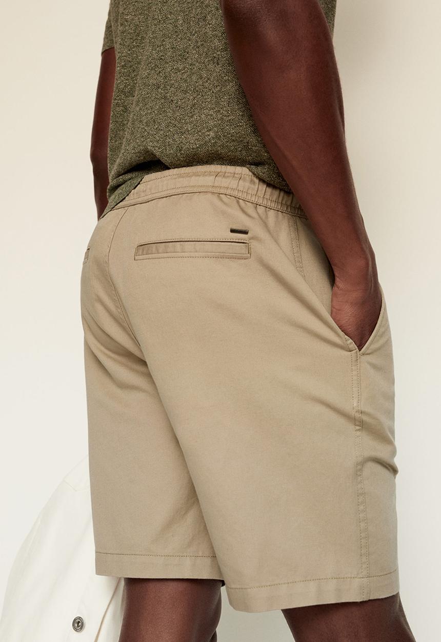 MANGO - Bermuda shorts flek - light beige