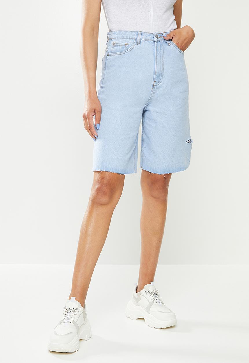Missguided - Full longer length raw hem ripped short - light blue