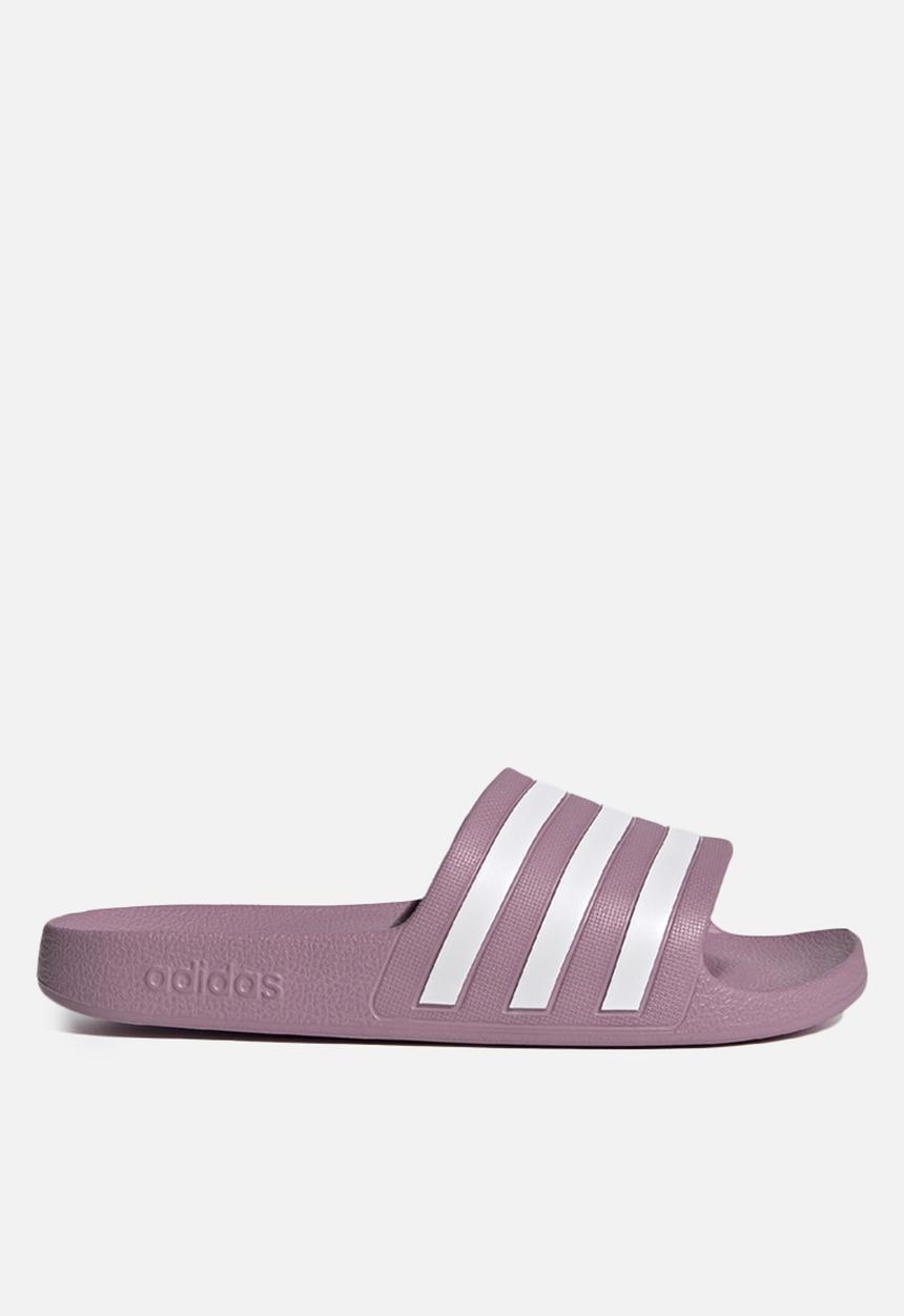 adidas Originals - Adilette aqua - cherry met./ftwr white/cherry met.