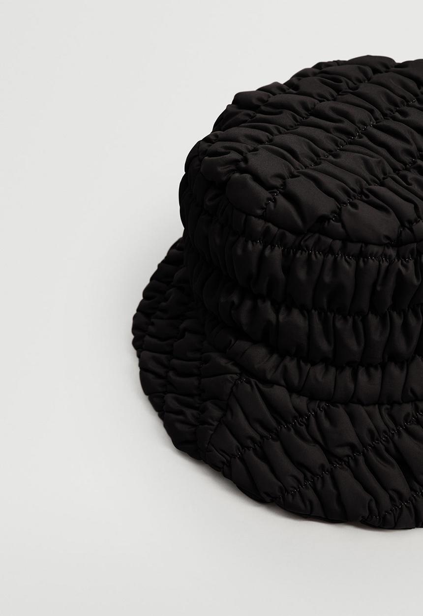 MANGO - Pleated bucket hat - black