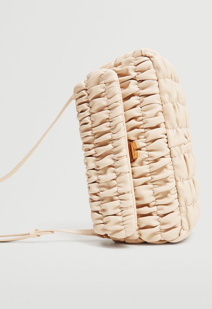 MANGO - Bag with ruched detail - neutral