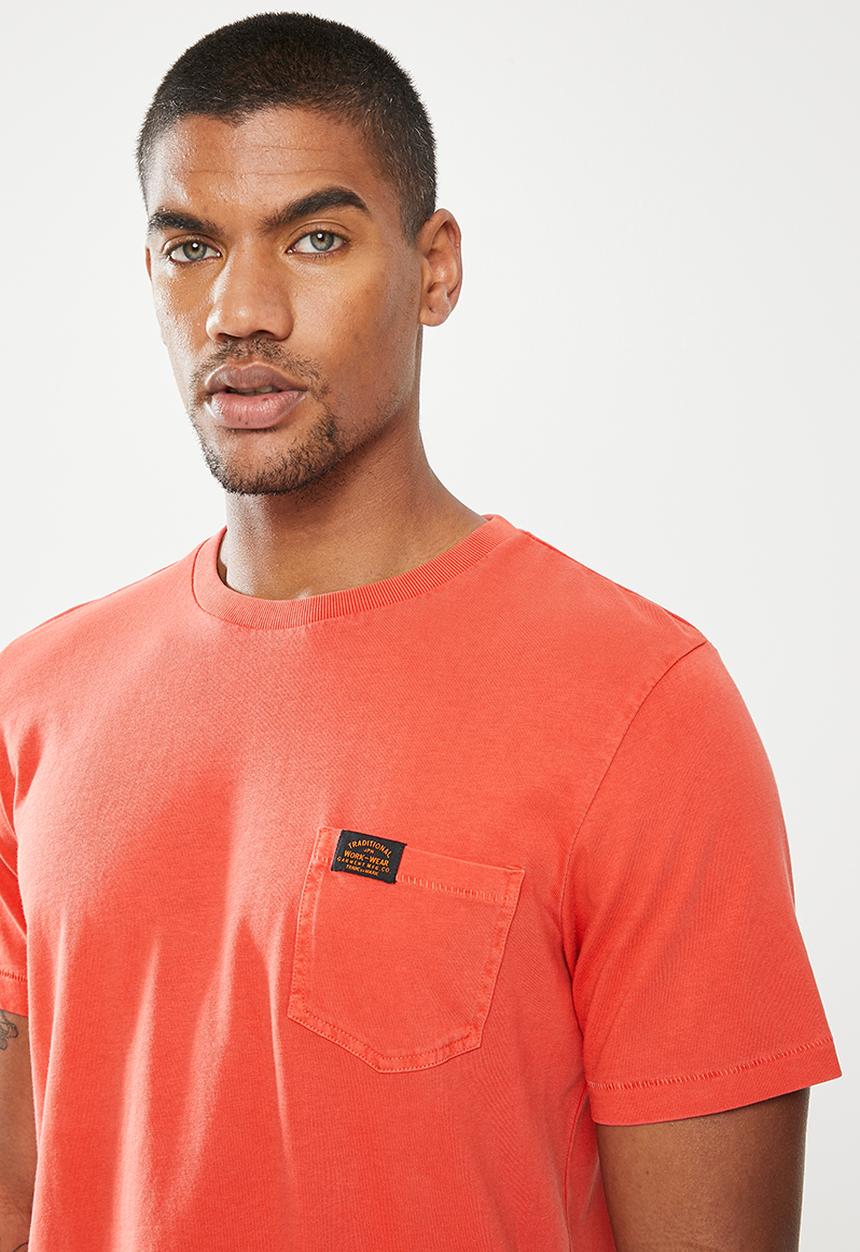 Superdry. - Workwear pocket tee - volcanic lava orange