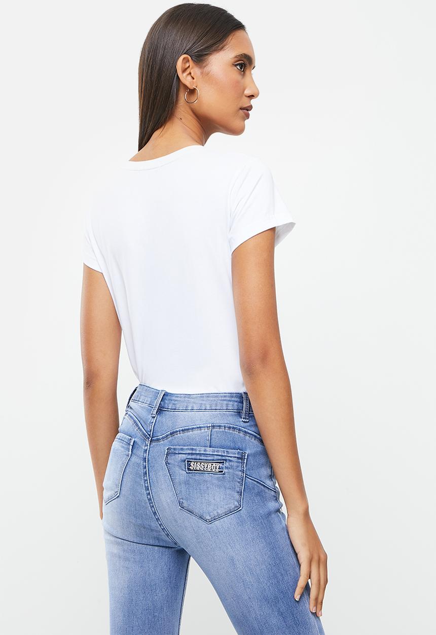 SISSY BOY - Costa rica: basic round neck, boxy, loose top - white