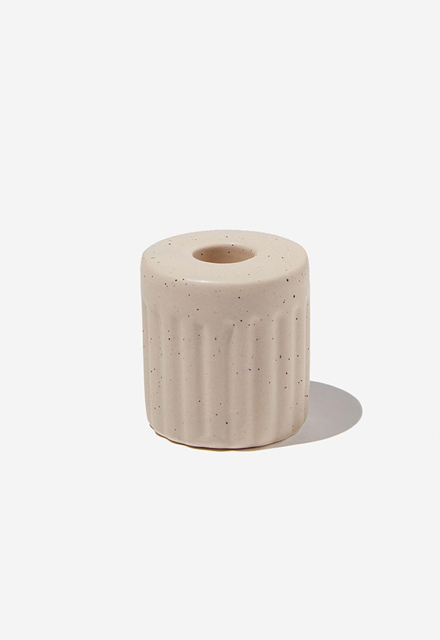 Rubi - Ripple candle holder - natural
