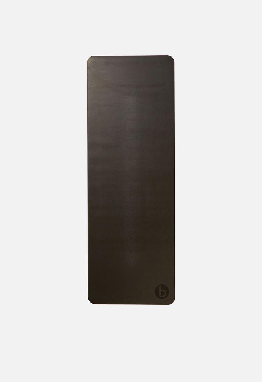 Typo - Refined yoga mat - black