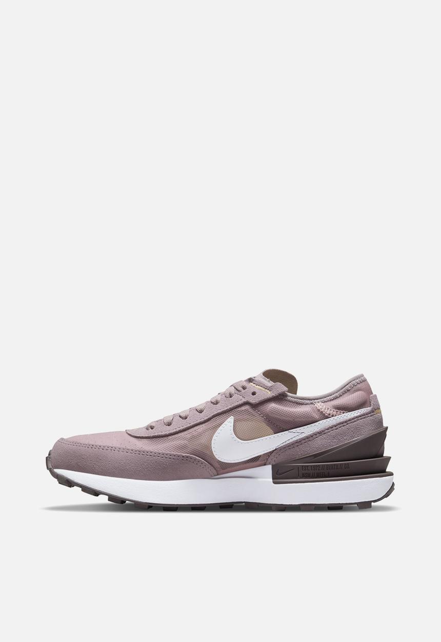 Nike - Nike waffle one - pink