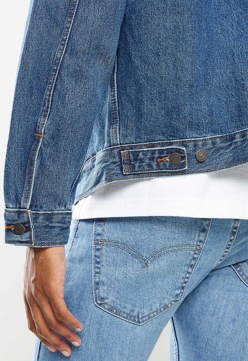 Levi’s® - Stock trucker here comes - blue
