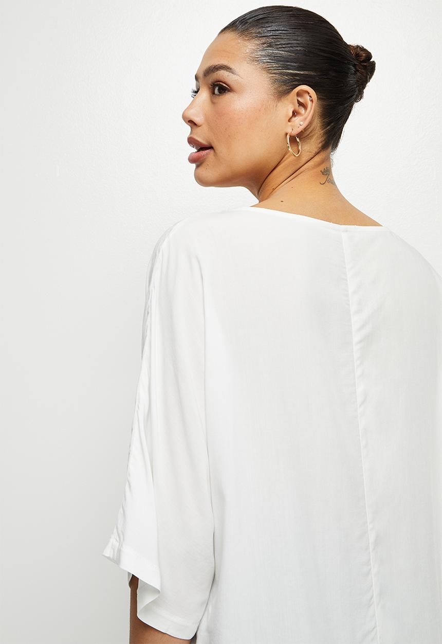 edit - Oversized boxy shell - milk