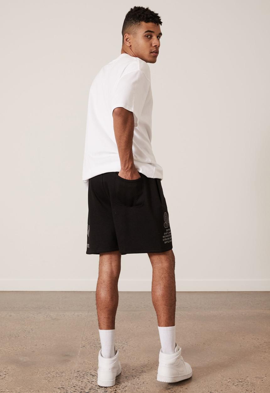 Factorie - Graphic track short - black & michigan
