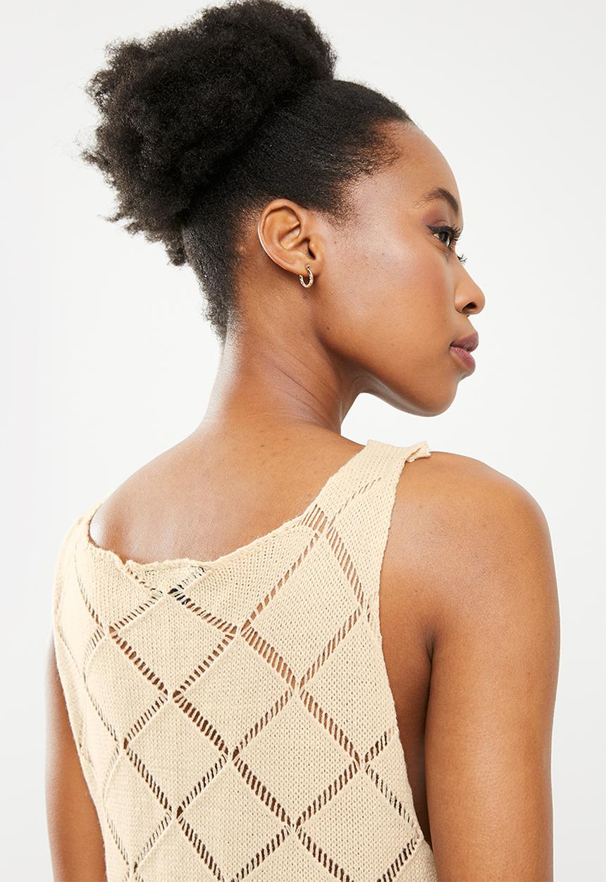dailyfriday - Low v-neck cami - beige