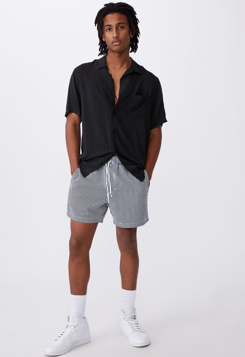 Factorie - Resort short - yacht club night