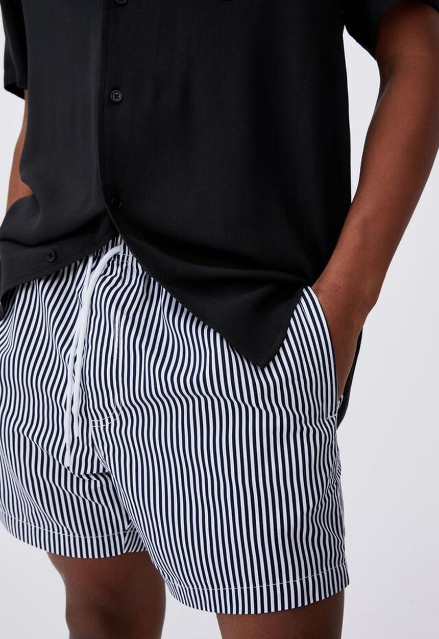 Factorie - Resort short - yacht club night