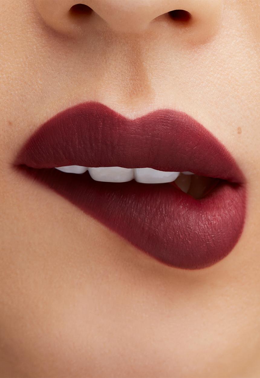 MAC - Aute Cuture Starring Rosalía Retro Matte Lip Colour - Spicy Pimienta