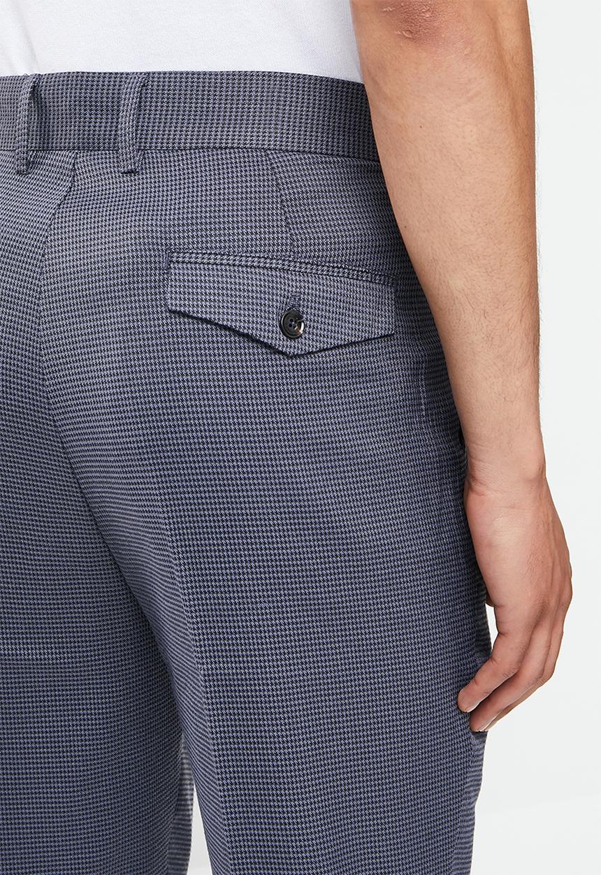 Jonathan D - Jdjoey - oxford blue