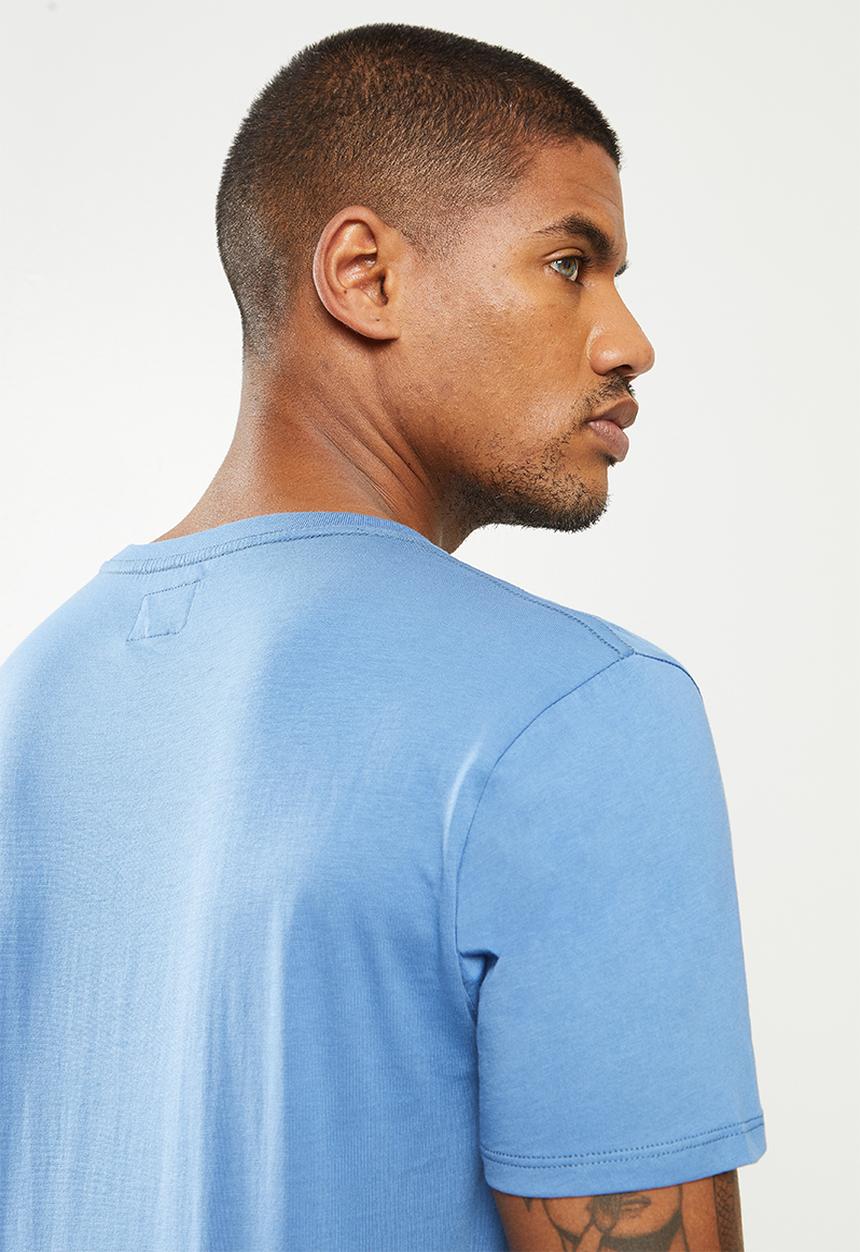 GUESS - Pima short sleeve emb logo tee - blue