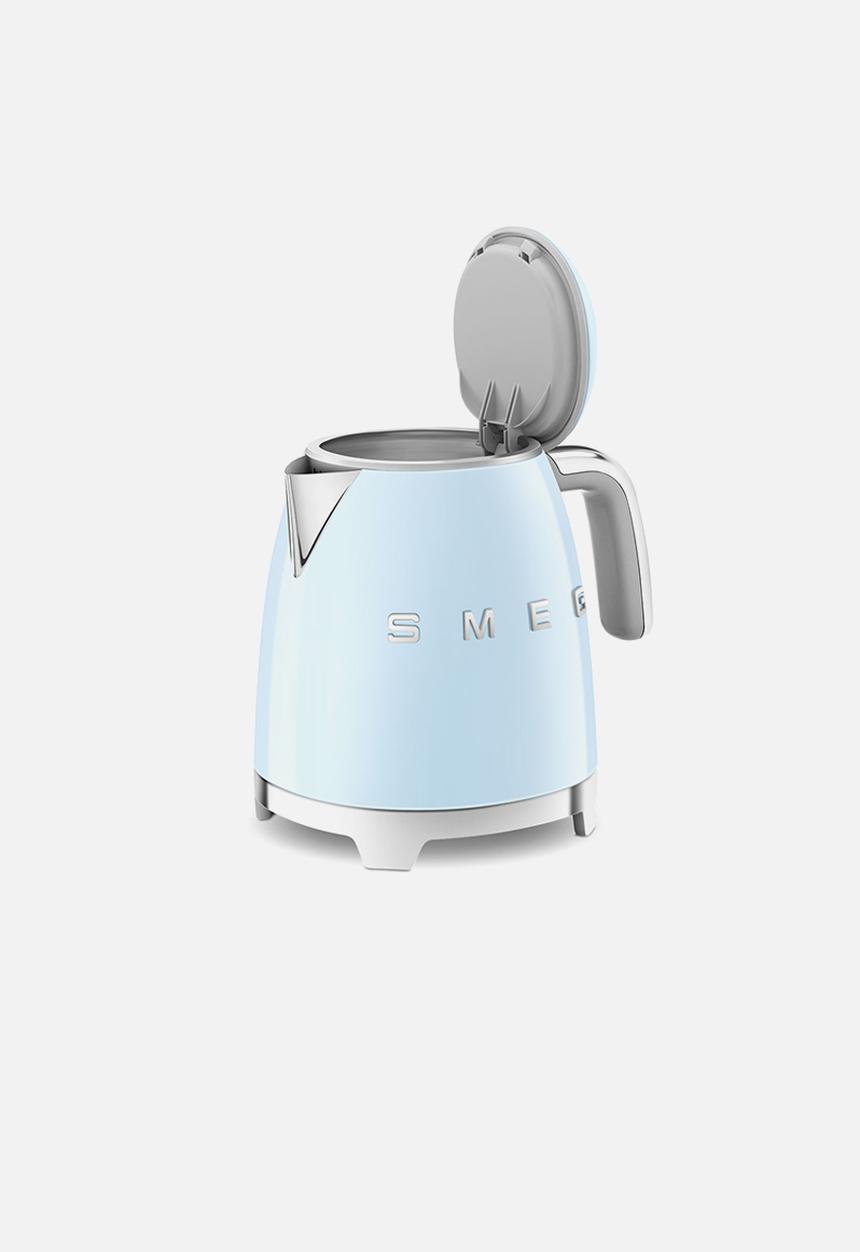 smeg - Retro mini kettle - pastel blue 800 ml
