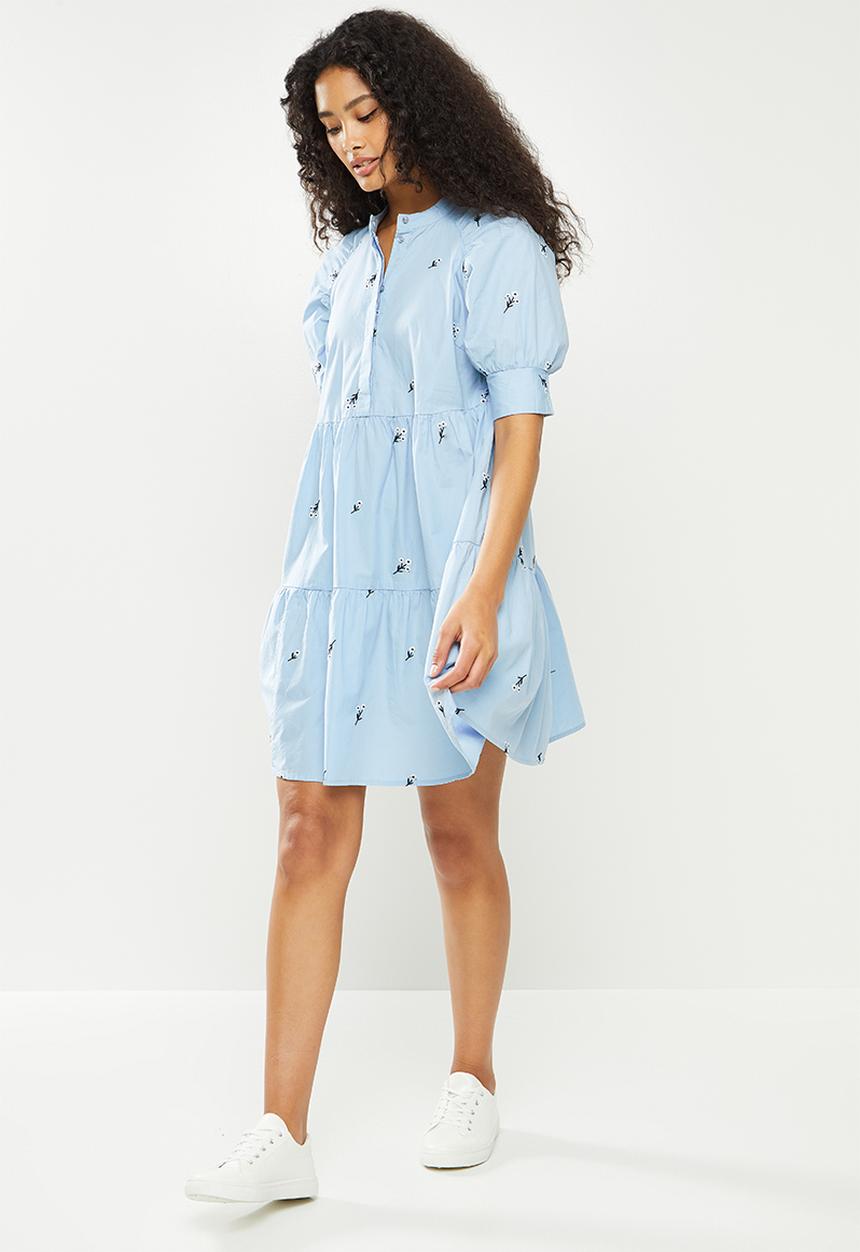 Vero Moda - Cora 2/4 short embroidered dress - blue fog