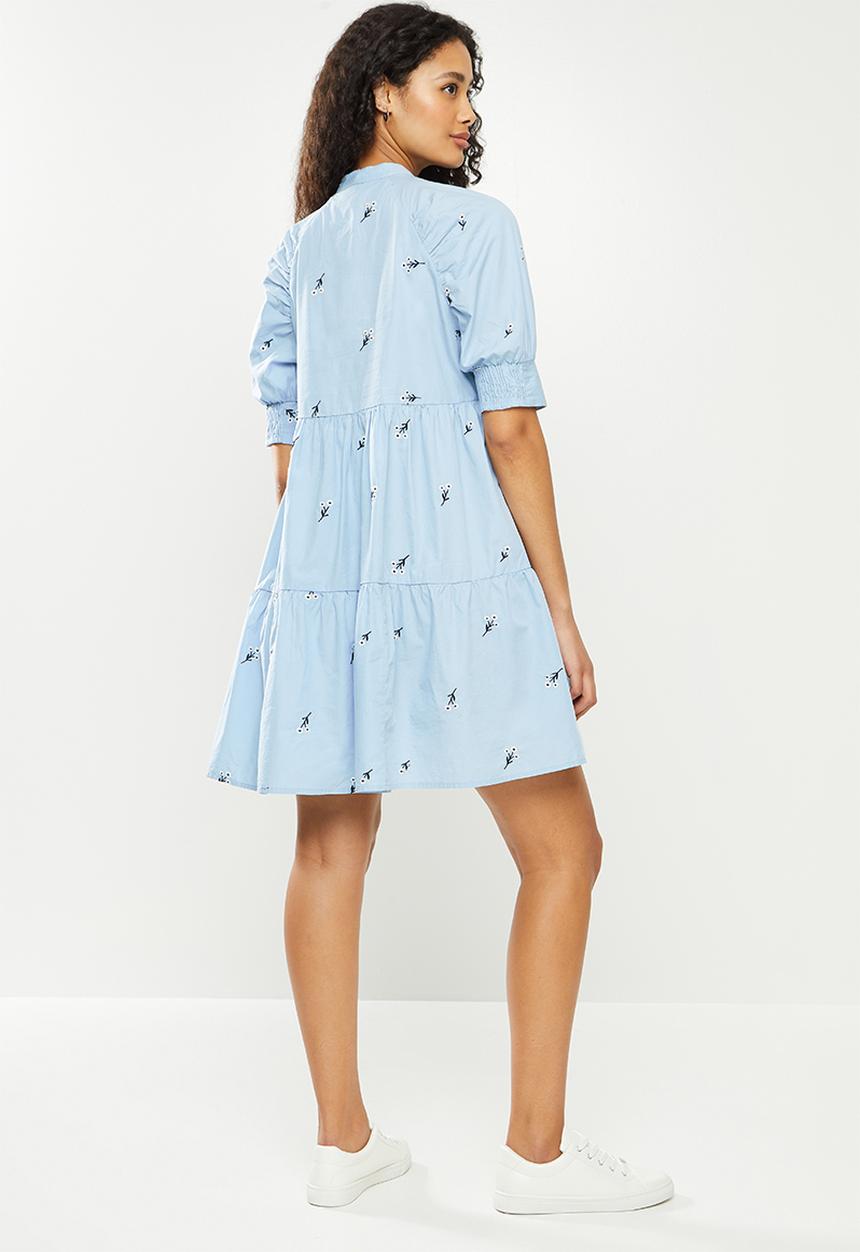 Vero Moda - Cora 2/4 short embroidered dress - blue fog