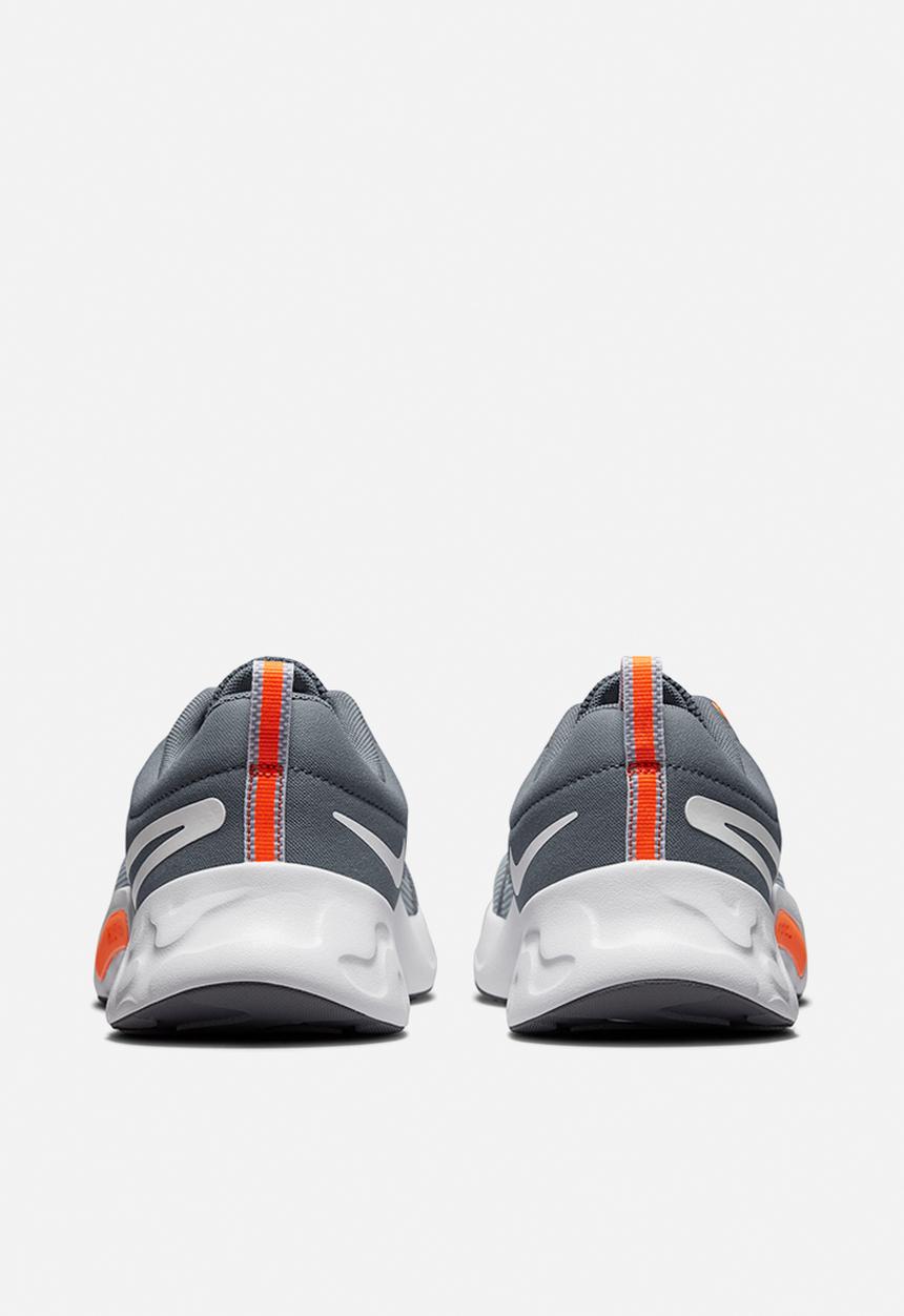 Nike - Renew Retaliation TR 3 - wolf grey/white-cool grey-total orange